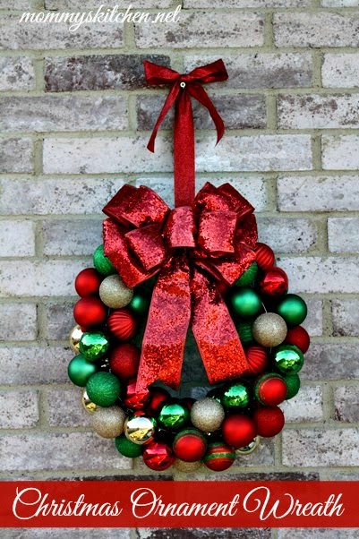 How do you make an ornament wreath?